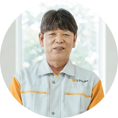 上田近影